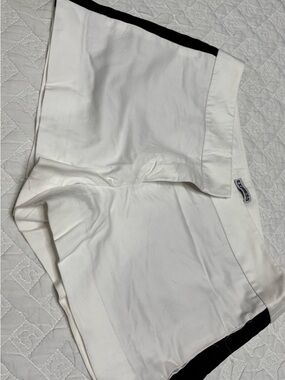 Express Cream and White Waistband Shorts